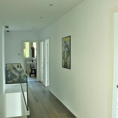 Regina Villa *